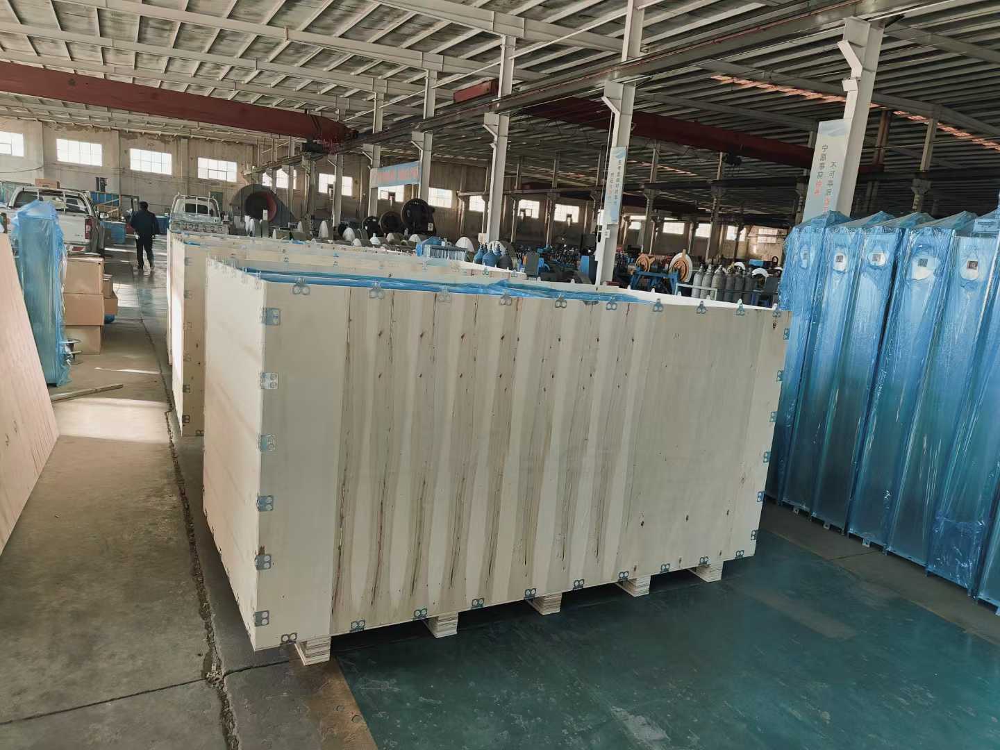 年前最后一批風(fēng)機(jī)出口中東地區(qū)